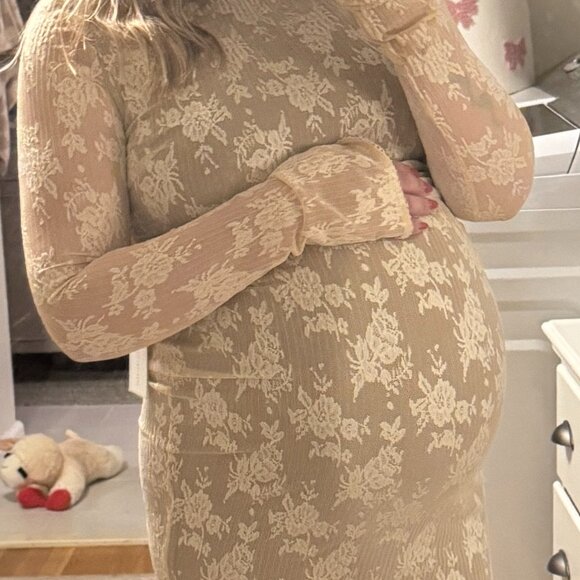 The Worth Collective - Seraphine Lace Maxi Dress in Cream - Picture 5 of 5